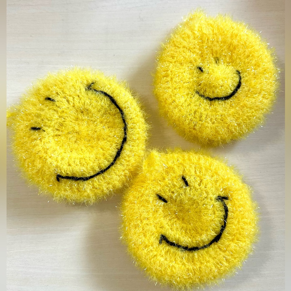 New/ Crochet Scrubbies Smile face